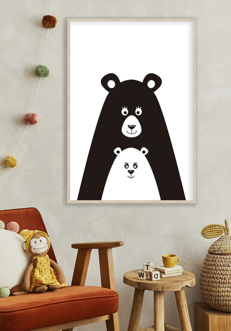 Minimalistischer Bär: Schwarz-Weiß-Design für Liebhaber moderner Kunst