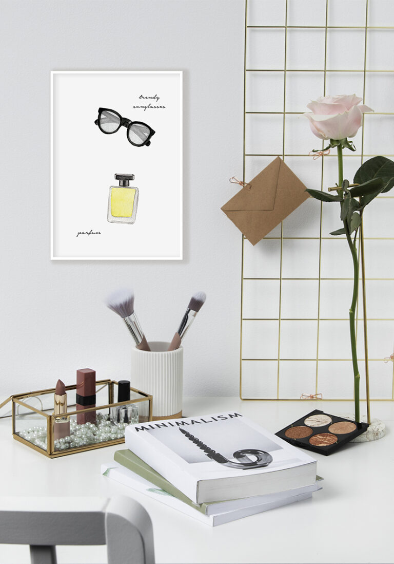 Aquarellillustration von Sonnenbrille und Parfüm