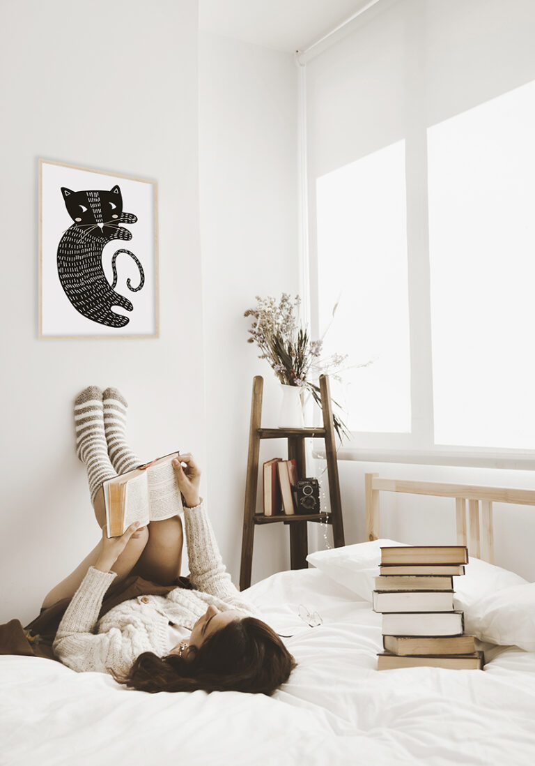 Moderne, minimalistische Illustration einer schwarzen Katze
