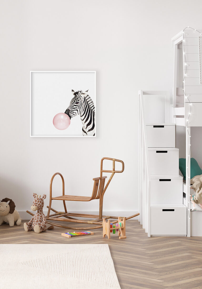 Zebra mit rosa Kaugummiblase