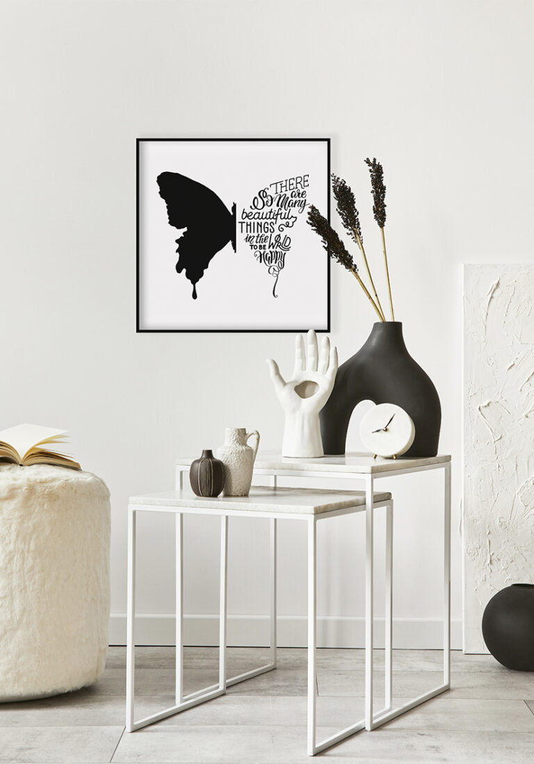 Inspirierende Typografie mit Schmetterlingssilhouette