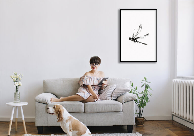 Naturillustration einer Libelle in Tusche