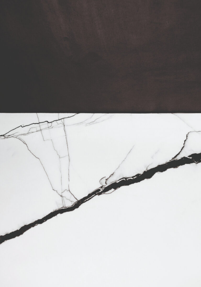 Minimalistische Kunst mit abstraktem Marmor
